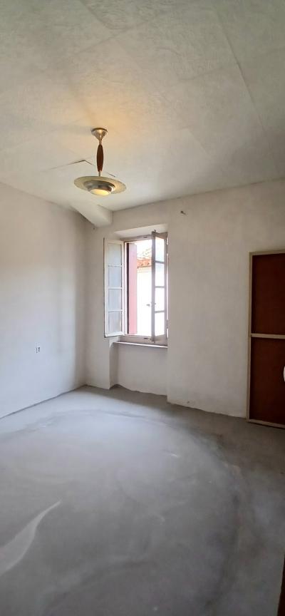 Village House To Refresh With Convertible Attic, Cellars And a Patio