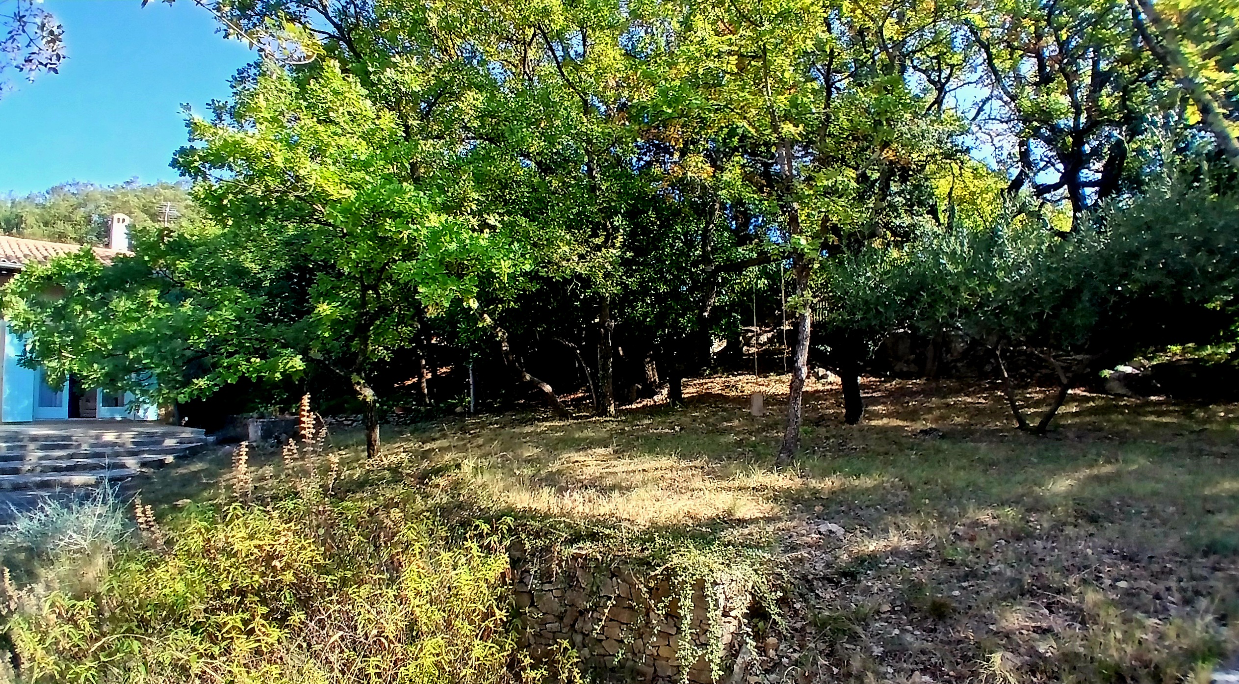 Detached House With Garage and Lovely Open View