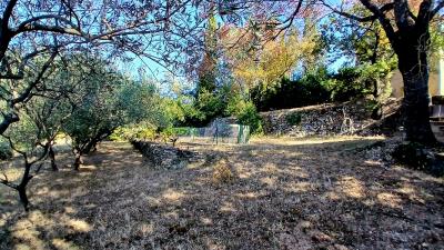 Detached House With Garage and Lovely Open View