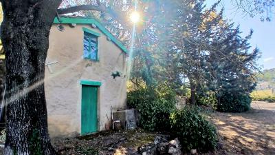 Detached House With Garage and Lovely Open View