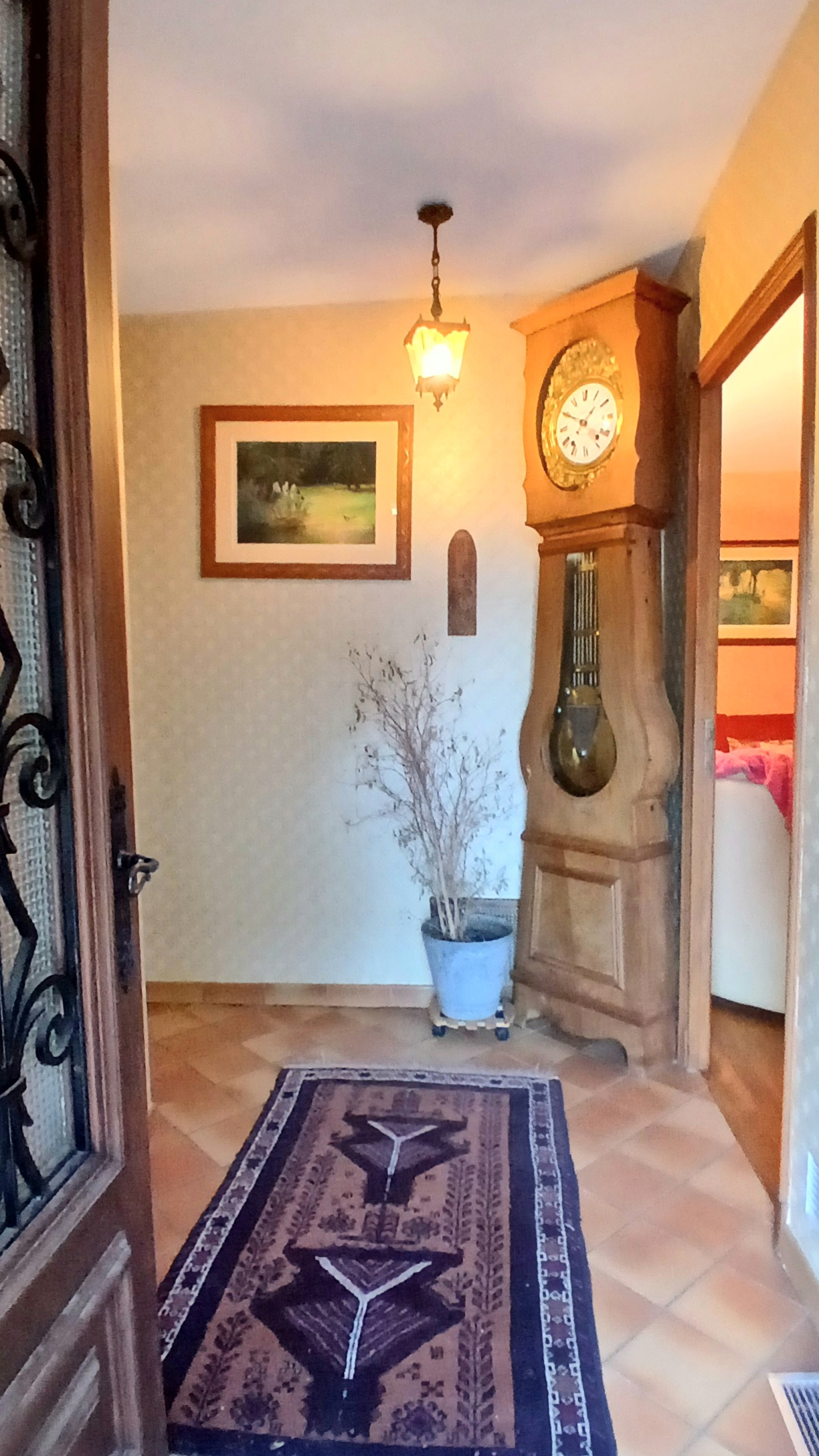 Detached House With Garage and Lovely Open View