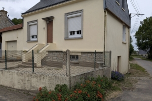 Detached House with Garden