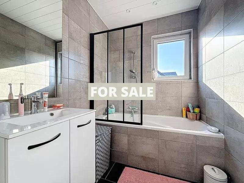 Family Home in Coastal Resort Town