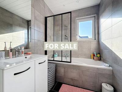 Family Home in Coastal Resort Town