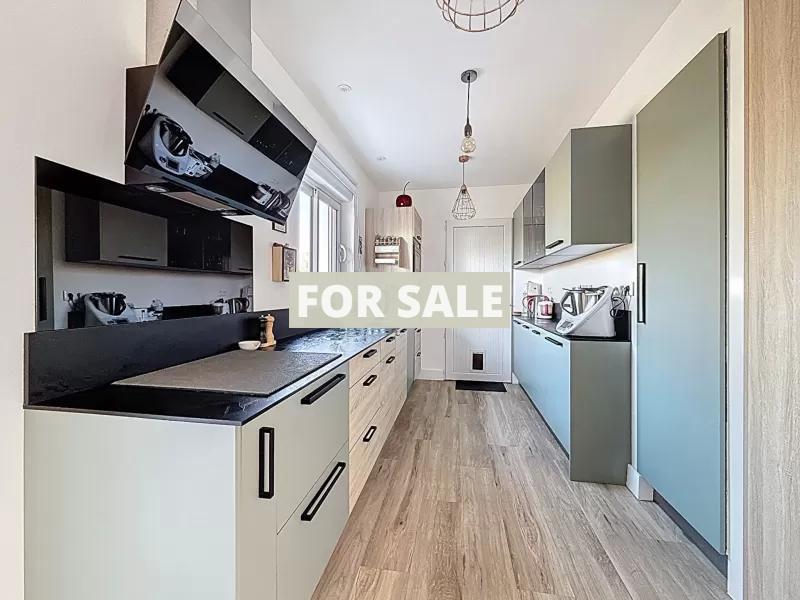 Family Home in Coastal Resort Town