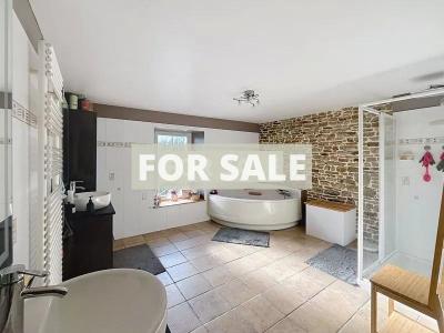 Detached House with Landscaped Garden