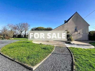 Detached House with Landscaped Garden