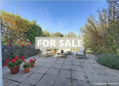 Contemporary Detached House in Coastal Location