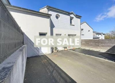 Contemporary Detached House in Coastal Location