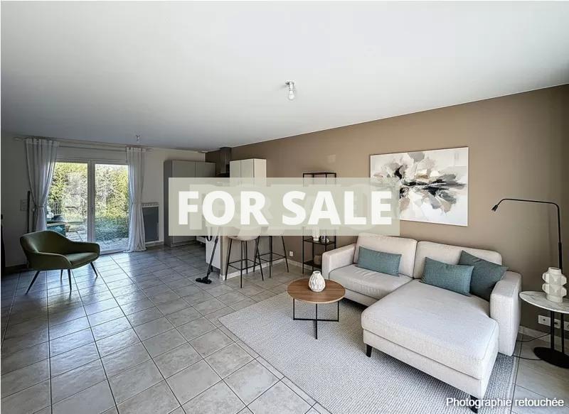 Contemporary Detached House in Coastal Location