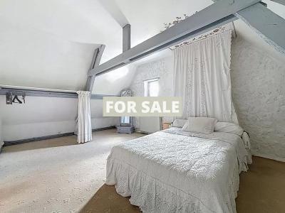 Character House in a Superb Coastal Town Setting