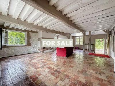 Character House in a Superb Coastal Town Setting