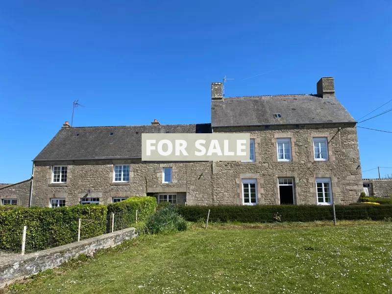 Detached House with Garden by the Coast