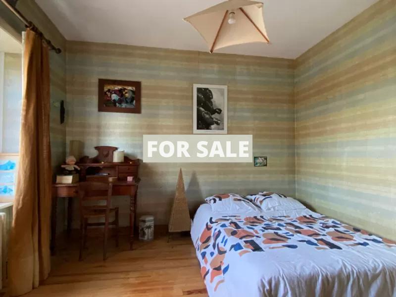 Detached House with Garden by the Coast