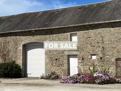 Detached House with Garden by the Coast