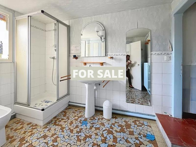 Detached House with Garden by the Coast