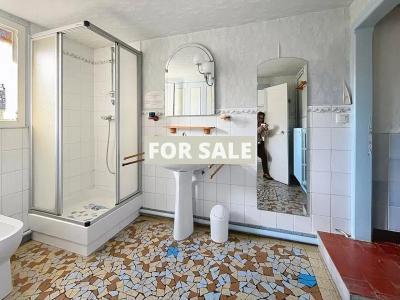 Detached House with Garden by the Coast