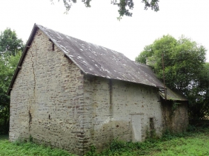 Detached Country House with Outbuilding