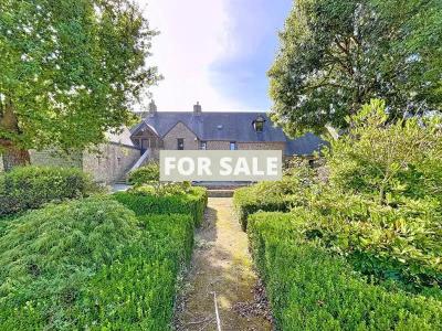 Huge Grand Country Property with Parkland Gardens and Lake