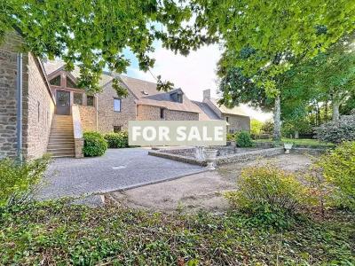Huge Grand Country Property with Parkland Gardens and Lake