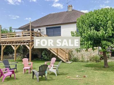 Detached House with Garden