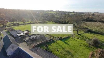Detached House with Landscaped Garden