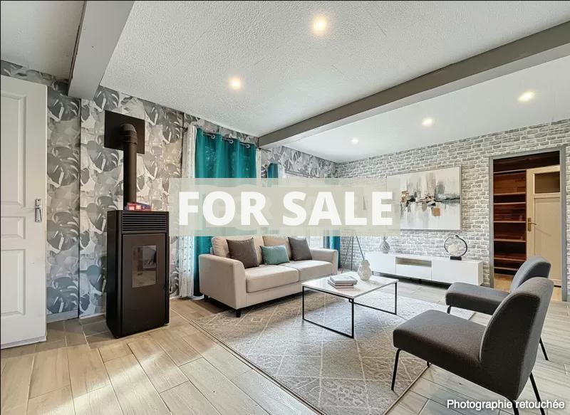 Detached House with Garden in Rural Setting