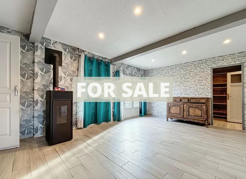 Detached House with Garden in Rural Setting