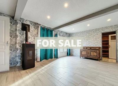 Detached House with Garden in Rural Setting