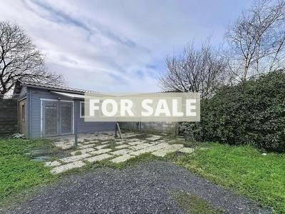 Detached House with Garden in Rural Setting