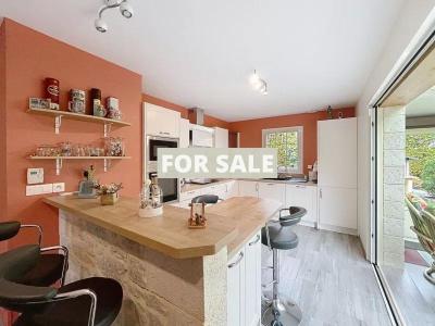 Detached House with Landscaped Garden