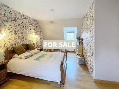 Detached House with Landscaped Garden