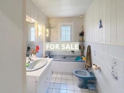 Detached House with Landscaped Garden