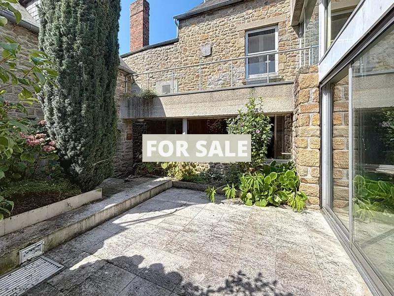Beautiful and Large Property with Many Options