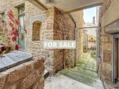 Beautiful and Large Property with Many Options