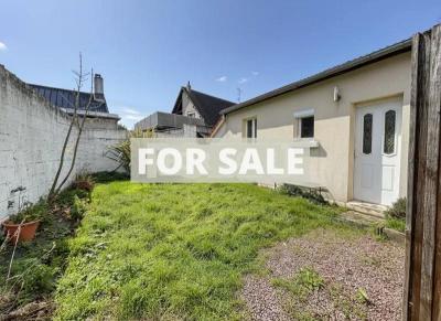 Modern House with Landscaped Garden