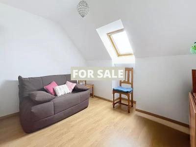 Detached House with Landscaped Garden