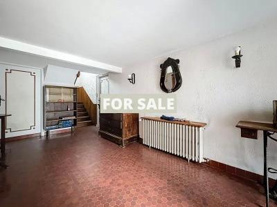 Detached House with Garden by the Coast