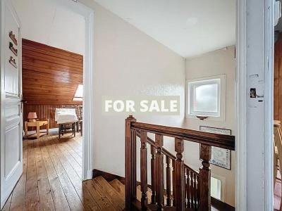 Detached House with Garden by the Coast