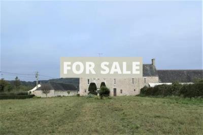 Period Property Close the Coast with Large Outbuildings