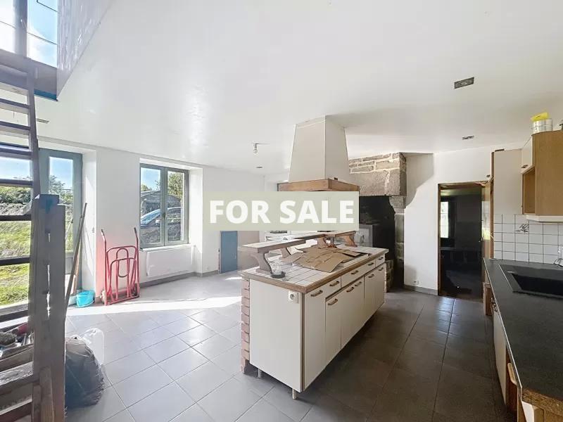 Detached Country House with Attached Barn