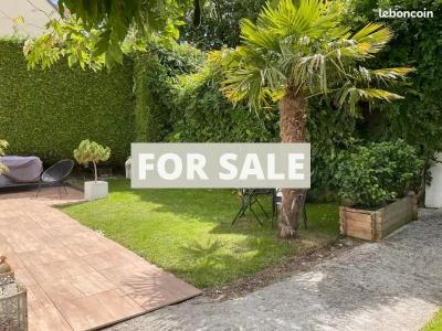 Town House with Landscaped Garden