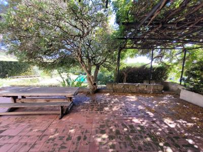 Elegant House With Swimming Pool And Views