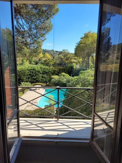 Elegant House With Swimming Pool And Views