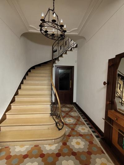 Elegant House With Swimming Pool And Views