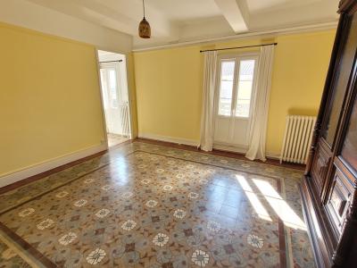 Elegant House With Swimming Pool And Views