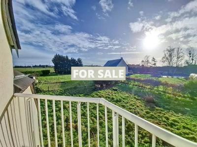 Detached House with Garden