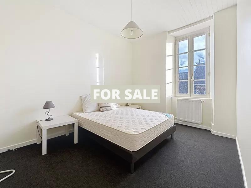 Traditional House with Garden by the Coast