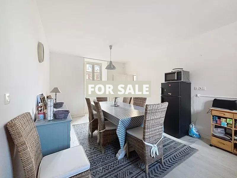 Traditional House with Garden by the Coast