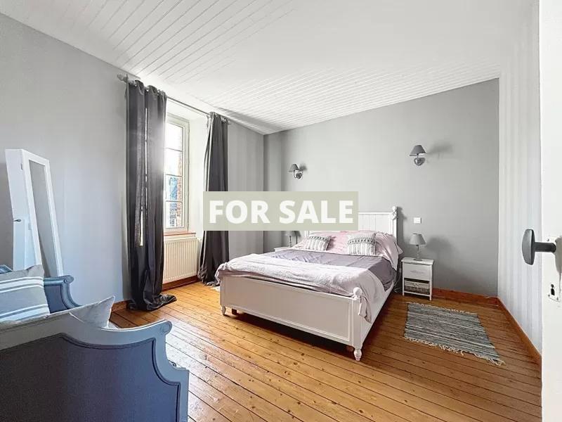 Traditional House with Garden by the Coast